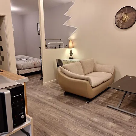Etablissement Somoko Plusieurs Dans Un Seul Immeuble! Ideale Pour Voyager Ensemble En Toute Independance Daire