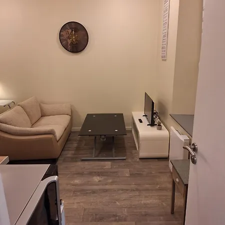 Etablissement Somoko Plusieurs Dans Un Seul Immeuble! Ideale Pour Voyager Ensemble En Toute Independance *